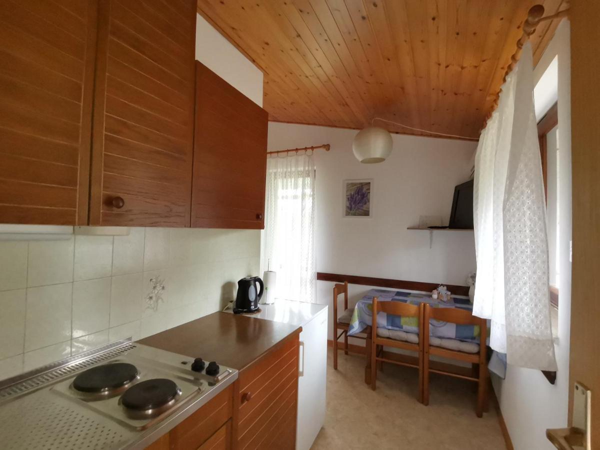 Apartment Studio Zvonka زامبراتيجا المظهر الخارجي الصورة